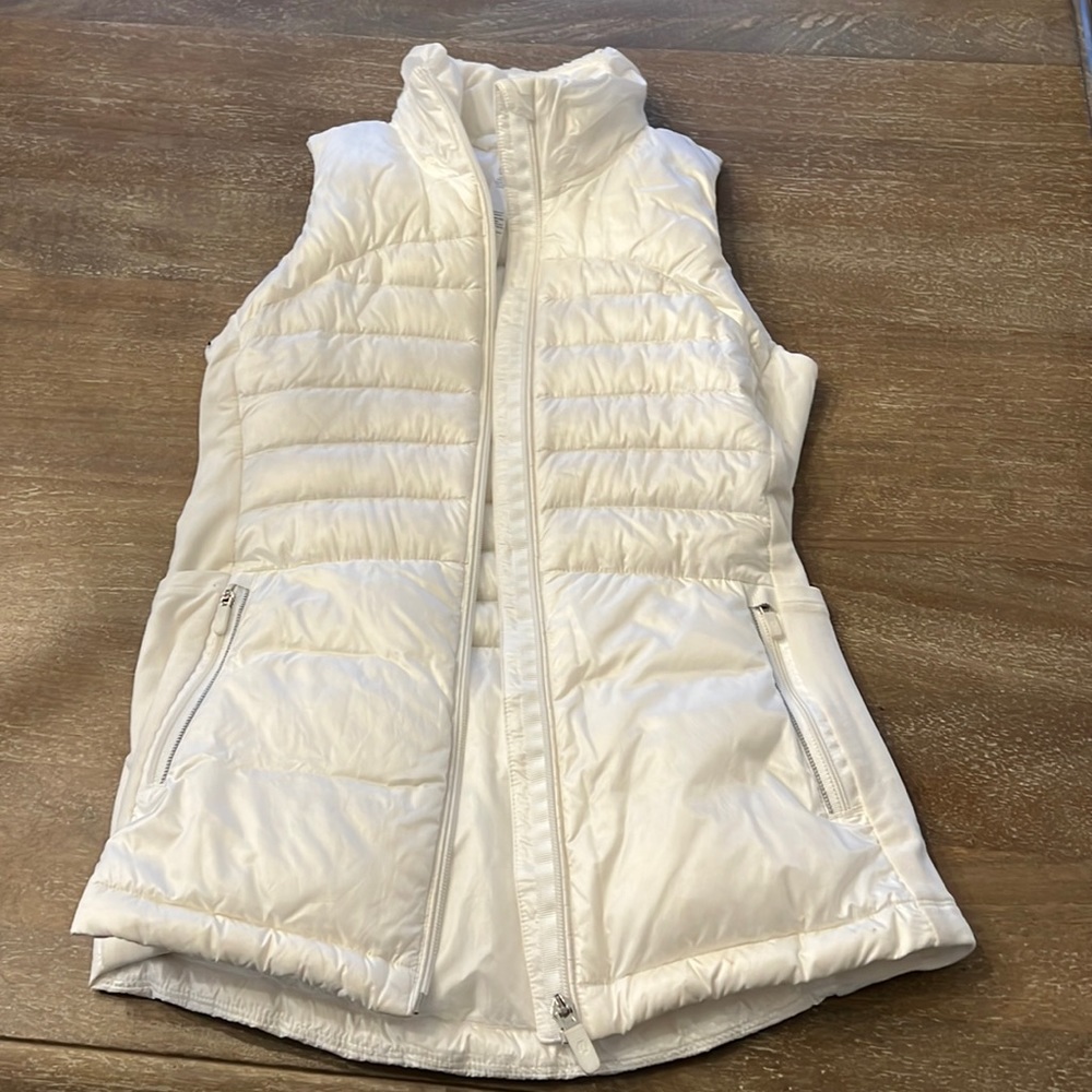 Lululemon puffer vest